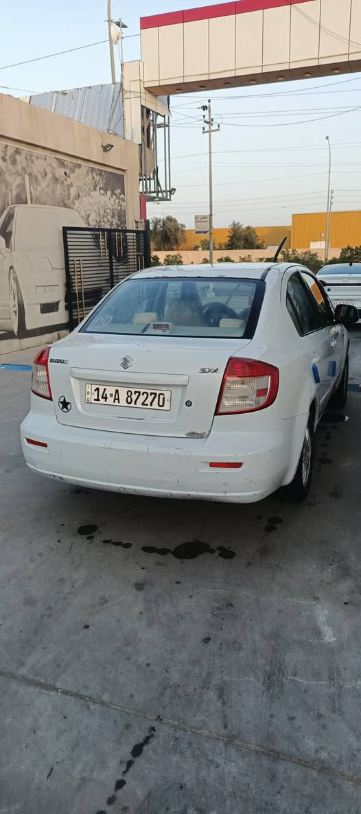 للبيع – سوزوكي SX4 
الموديل: 2010
وارد: خليجي
السنوية: 2031
التسجيل: باسمي
المواصفات:
محرك وكير أوتوماتيك كورولا بيكاجو 1600
شرط التحويل
تخم تاير جديد
كهربائيات كاملة
تبريد ممتاز
تحكم بالستيرن
السيارة جاهزة للاستخدام ولا تحتاج أي مصروف.
السعر: 5,800 دولار أمريكي، قابل للتفاوض بشكل بسيط.
الموقع: البصرة – خور الزبير
للاستفسار: 📞 ***********
