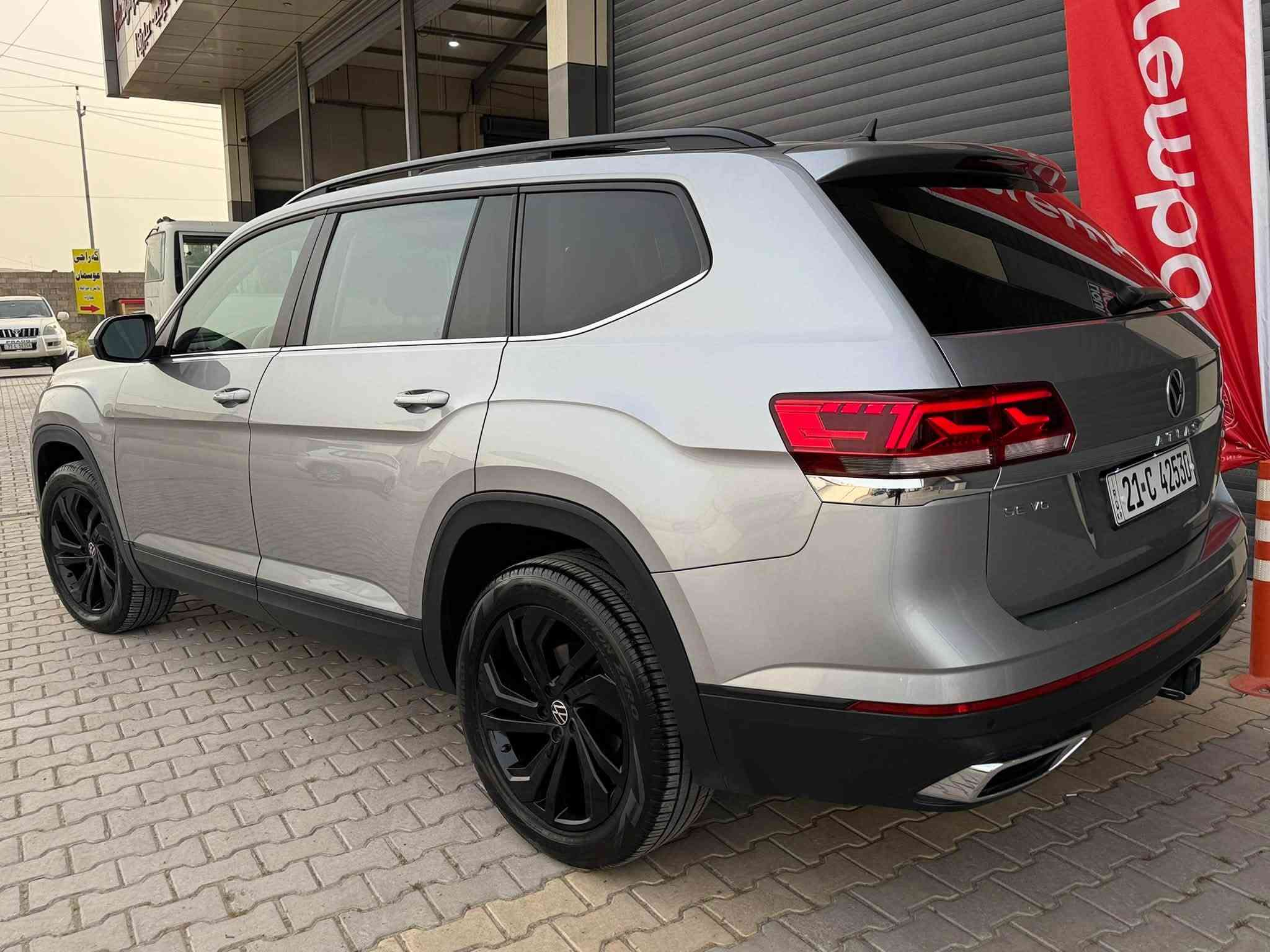 للبيع 
Volkswagen Atlas SE-TECHNOLOGY 2022 AWD
وارد أمريكي 🇺🇲
رقم الشاصي مُرفق: 1V2KR2CA1NC516144
سعر بلاشسسس مناسب جدا  💫
نص بوند صبغ بس بدوون دواخل 
ممحرک ٦ سلندر   ٣،٦ مرغوب
بانوراما 👍🏼
دفع رباعی 💪🏾
کشن vip
7 راکب 
کیج الکترونی  😎
ارباک تاک رجع بلادی 
كشنات جلد + تدفئة + + كشن السائق كهرباء 
حساسات أمامية + خلفية
شاشة تدعم Apple CarPlay + Android Auto لاسلكي 
شاحن لاسلكي 
تبريد 3 قطع 
مرايات جانبية شفط + عليها نقاط عمياء
تشغيل عن بعد 
٦٣ الف ماشیە 🤔
رقم هاتم 
***********
مکان سلیمانیە
