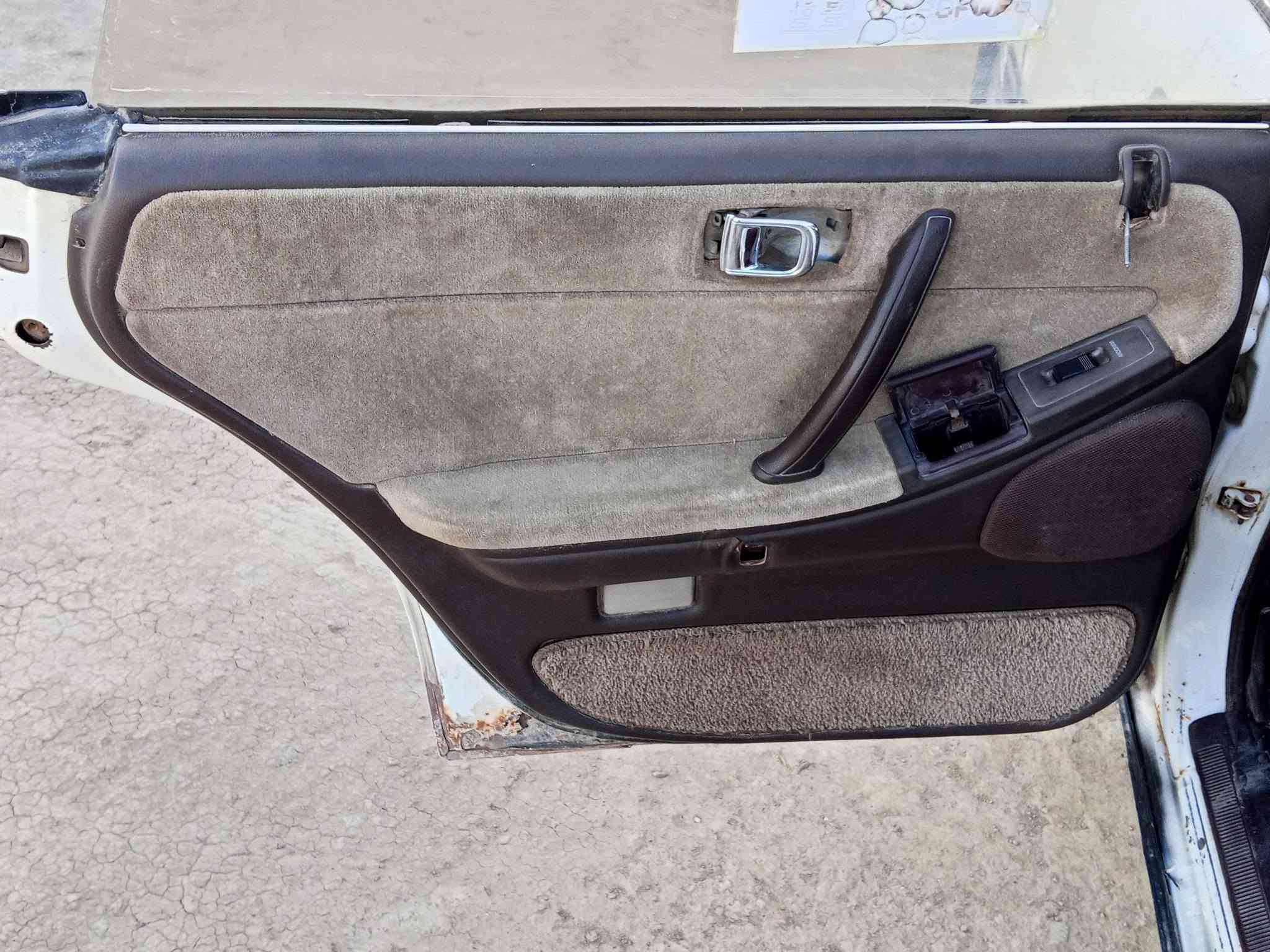 بيع ومراوس شعندك نزل

هارتوب گصيف بدون راعي

محرگ وگير جدد تايرات وحداديه نضاف 

سعره 17 مكاني شطره ***********
