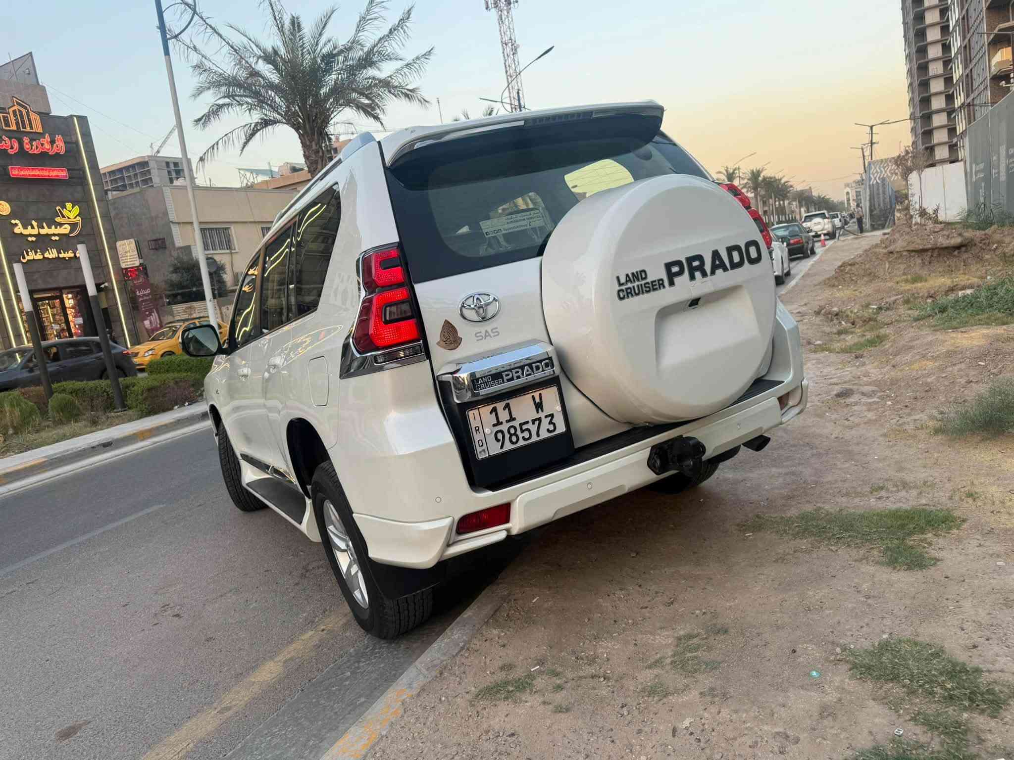 للبيع برادو ٢٠٢٠ خليجي ساز TXSماشية ٥٠
السيارة ماشية ٥٠ الف كيلو حقيقي مكفولة بدون صبغ 
مكانها اليرموك 
***********
