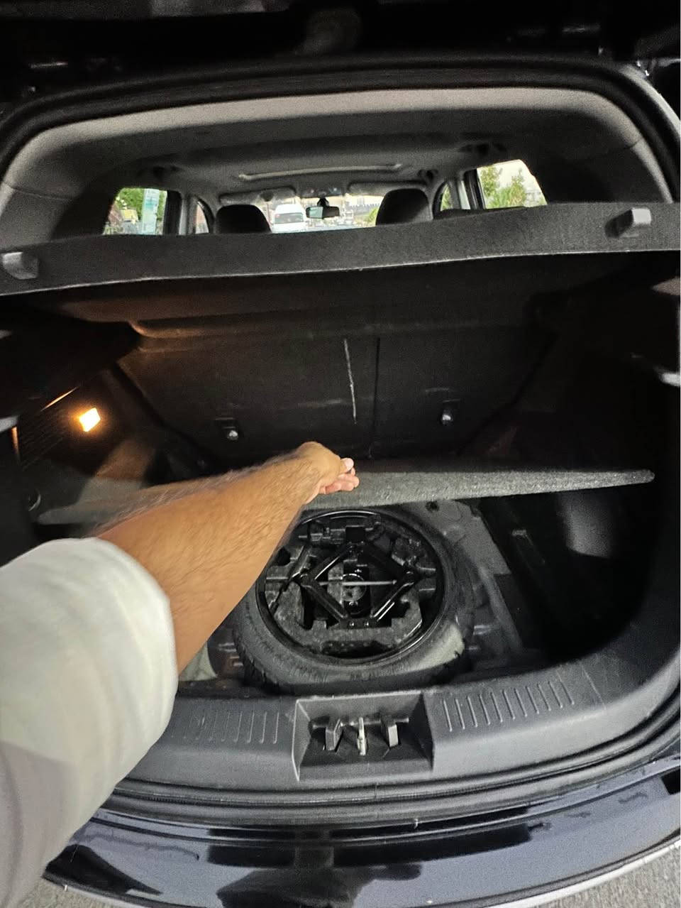 chery tiggo4 pro شیری تیگۆ4 پرۆ 2024 
سيارة فول مواصفات فتحە سلايد بصمة تشغيل عن البعد تبريد مركزي بريك دكمة تحكمات ستيرن سيارة جديدة بدون صبغ مكفولة كفالة عامة كل شيء جديد رقم دهوک وباسمي
ماشیە 62 الف کیلومتر موجودة من اربيل سعر 112 ورقة و مجال
*********** واتساب
chery tiggo4 pro شیری تیگۆ4 پرۆ 2024 مواسەفات  فول مواصفات سلاید بەسمە تشغیل بسمەی دەرگا شەغال تبرید مرکزی برێک بەسمە ئۆتۆهۆلد گێچ الکترونی دوو مۆدی لێخورین تحکم ستیرن جام کارەبا
گێر و مەكینە و تەبرید هەموو شتێكی بەشەرت 
بێ بۆیاغ بێ ساردی دەعامی بۆ دەعامی بە شەرت 
تەنیا 62 هەزار کیلومتر رۆشتوە 
رەقەم دهوکە و بەناوی خۆم
نرخ : 112 وەرەقە و مەجالێكی كەم 
ژمارە مۆبایل واتساب *********** أربيل, العراق
