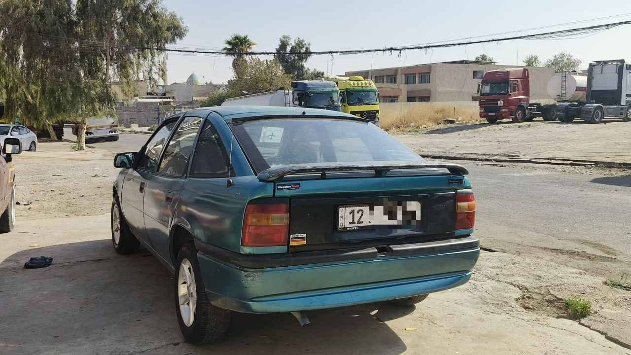 اوبل فيكترا موديل 1991 محرك 16سنويه جديده شرط التحويل سعره 33 وبيها مجال للستفسار  واتساب *********** او مراسله الصفحه موصل, نينوى
