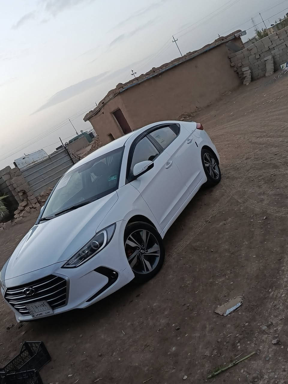 سلام عليكم  سايره فانتي  موديل 2017   نضافه فول   السياره بيه صبعين طخه باب الوره  ول سياره احله من الصوره  السعر 138 وبيه  مجال بصيط  الشراي يتصل علا هاذا  الرقم ***********
