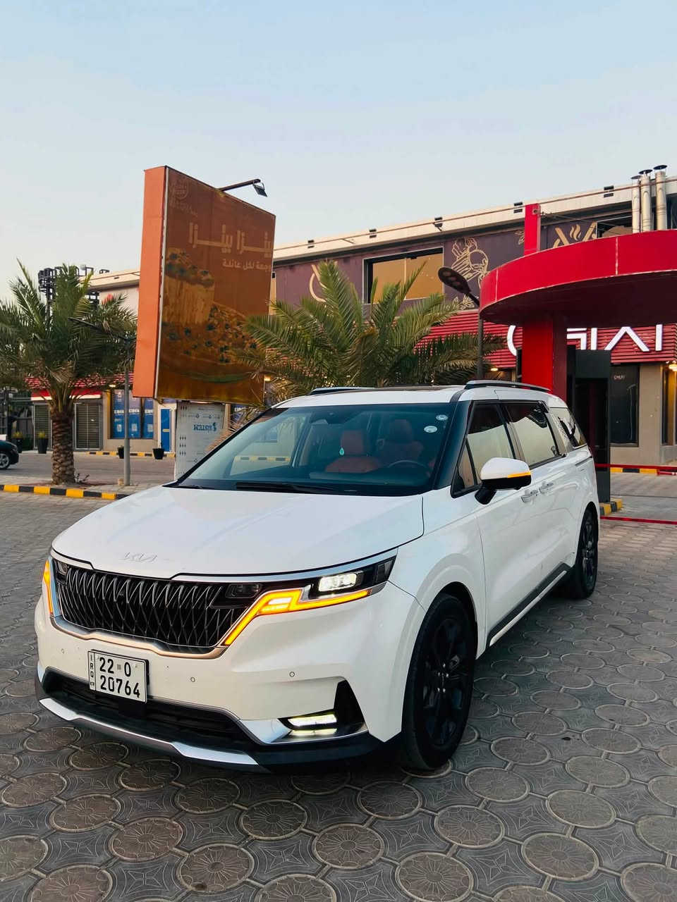 كيا كرنفال 2024 Sx برسيتج
🔵الموصفات (فتحة سقف جلد قرميدي تدفئة تبريد الكراسي الامامية جنطه كهرباء مع ابواب سلايد حساس امامي خلفي كاميرات محيطيه 5 شاشه ديجيتل )وباقي الموصفات المعروفة وحسب الصور
🔵عداد المسافه34 الف ميل 
🔵الحادث(جاملغ امامي وباب السايق وطرف البنيد وتبديلهن نفس القطع اصليه بدون صبغ) 
🔵رقم أربيل مداور او وكاله 
السعر:288 ورقه وبيها مجال بسيط 
🔵العنوان:النجف-حي الجامعة 
للأستفسار اكثر اتصال او وتساب فقط 
***********
