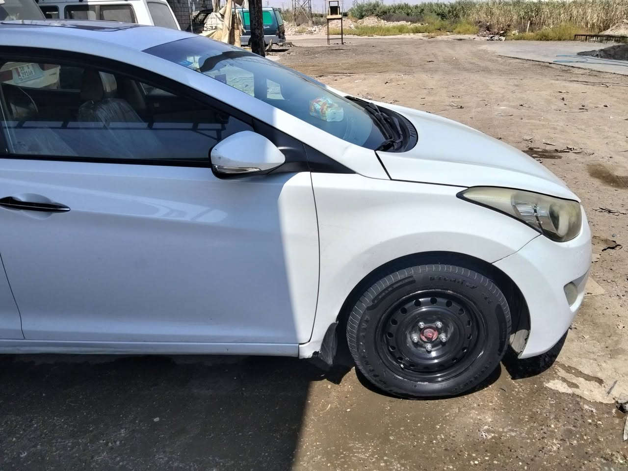النترا ٢٠١٤ خليجي فول محرك ١٨٠٠ رقم بغداد ثاني يوم التحويل
سيارة جديدة كير مكينة تبريد قبل شهر بدلت منضومة كاملة 
بيها نص باب ونص جاملغ صبغ  وداير مال جاملغ الخلفي   بارد بدون صبغ  السعر 105 
*********** 
مكاني بغداد ابوغريب
