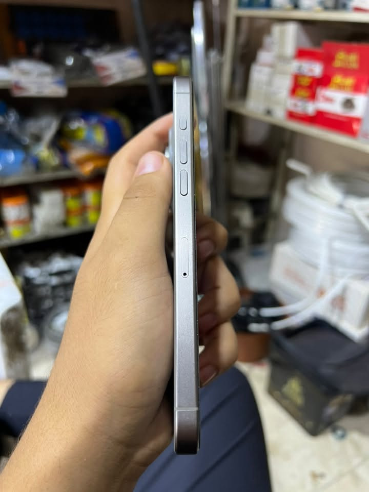 ايفون ١٥برو ماكس
دبل 
ذاكره ٢٥٦
بطريه ٩١
الجهاز شرط 
سعرو مليون ١٠٠
تواصل 
*********** بي وتساب
***********تواصل
