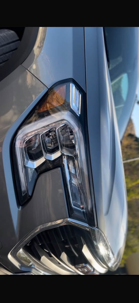 تيران GMC موديل 2023 ماشيه 40 الف بيها قطعتين صبغ باب وقبغ الجنطة كلير رقم اربيل السياره جاهزه مابيها اي نقص باسمي مكان السياره اربيل السعر 154 رقم الموبايل ***********
