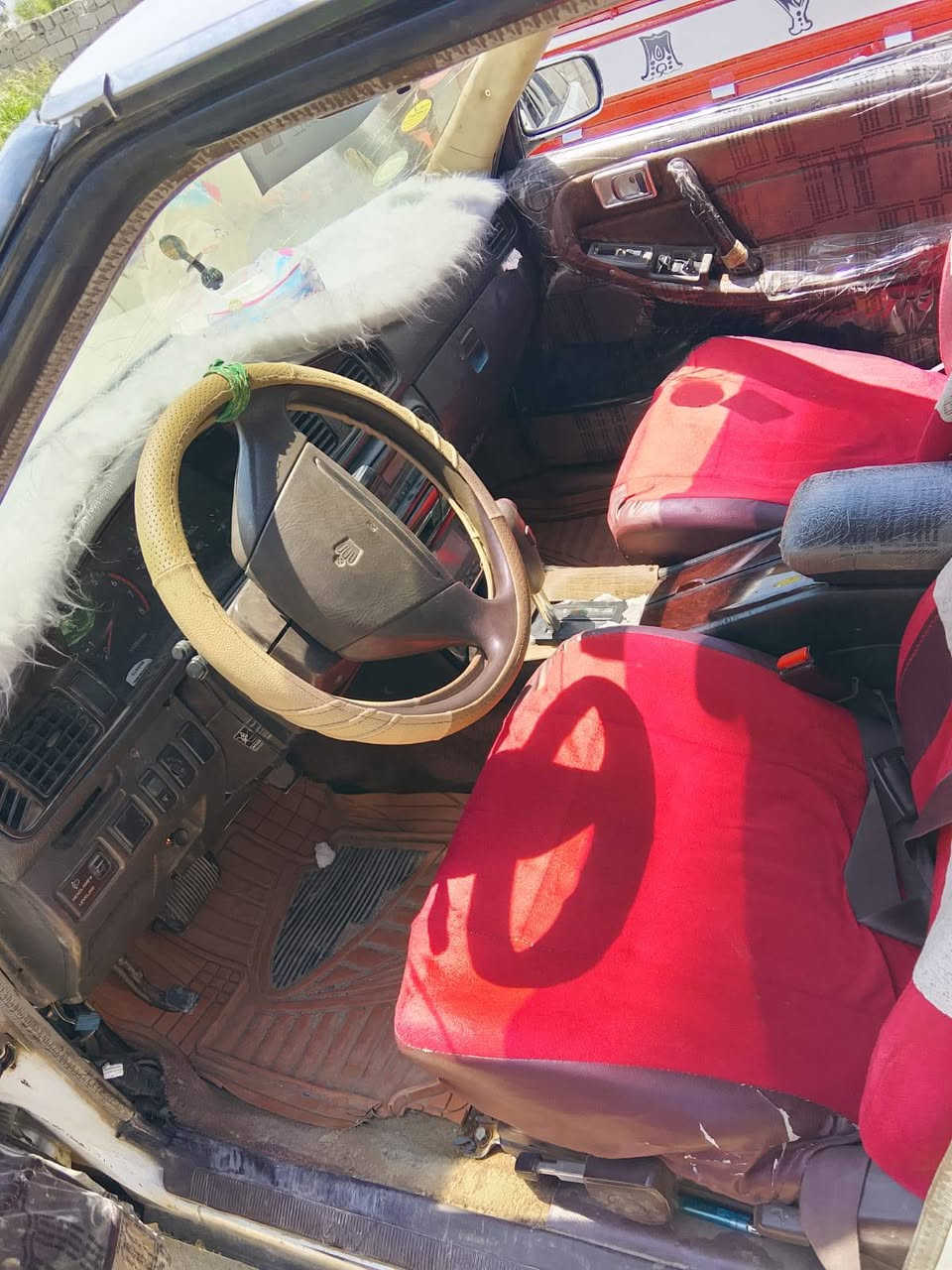سيارة كراون هارتوب موديل 90 لبيع مكينة وكير ونجي 6 سرندر محرك بيه بخار تحم تاير جديد باتري جديد راديتر جديد لايت الامامي جديد سنويه إل شهر العاشر تنفذ سيارة بسمي رقم بغداد دولي مراوس حسب الاتفاق خاص مفتوح الاتصال بنا *********** او *********** خاص مفتوح اكرر مراوس هم ترهم حسب الاتفاق السعر 36 بيه مجال قليل عنوان واسط كوت منطقة اليوسفيه
