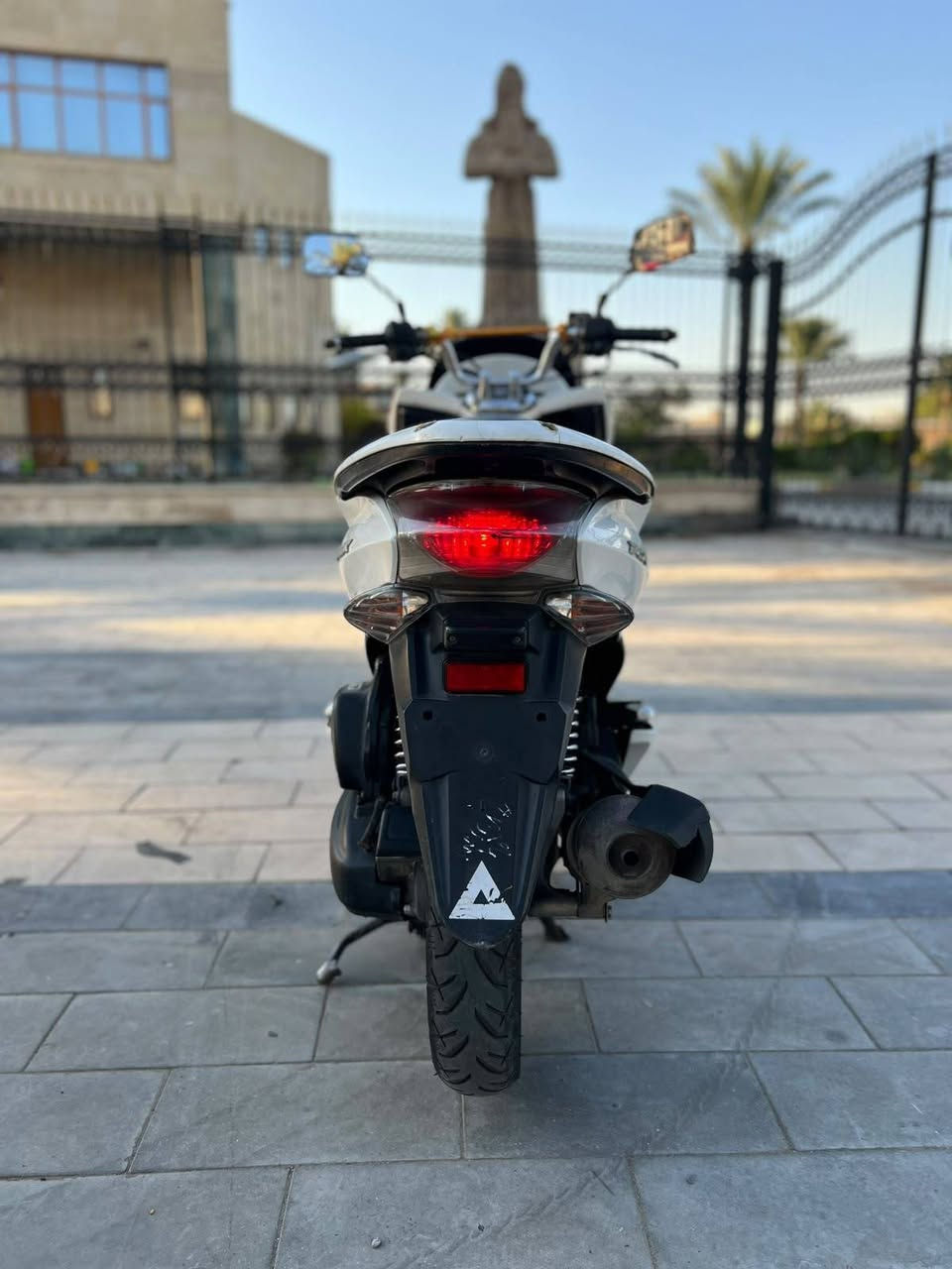 بيسي اكس جيل اول ياباني 11 رقم Jf مكينه 125
دراجة مثل ما واضح بل صور نضافتها الدراجه مال رمبه
بعدها جديده برغي ما مفتوح بيها السعر 1350 بيها مجال حك الجيه عنواني بغداد ***********
