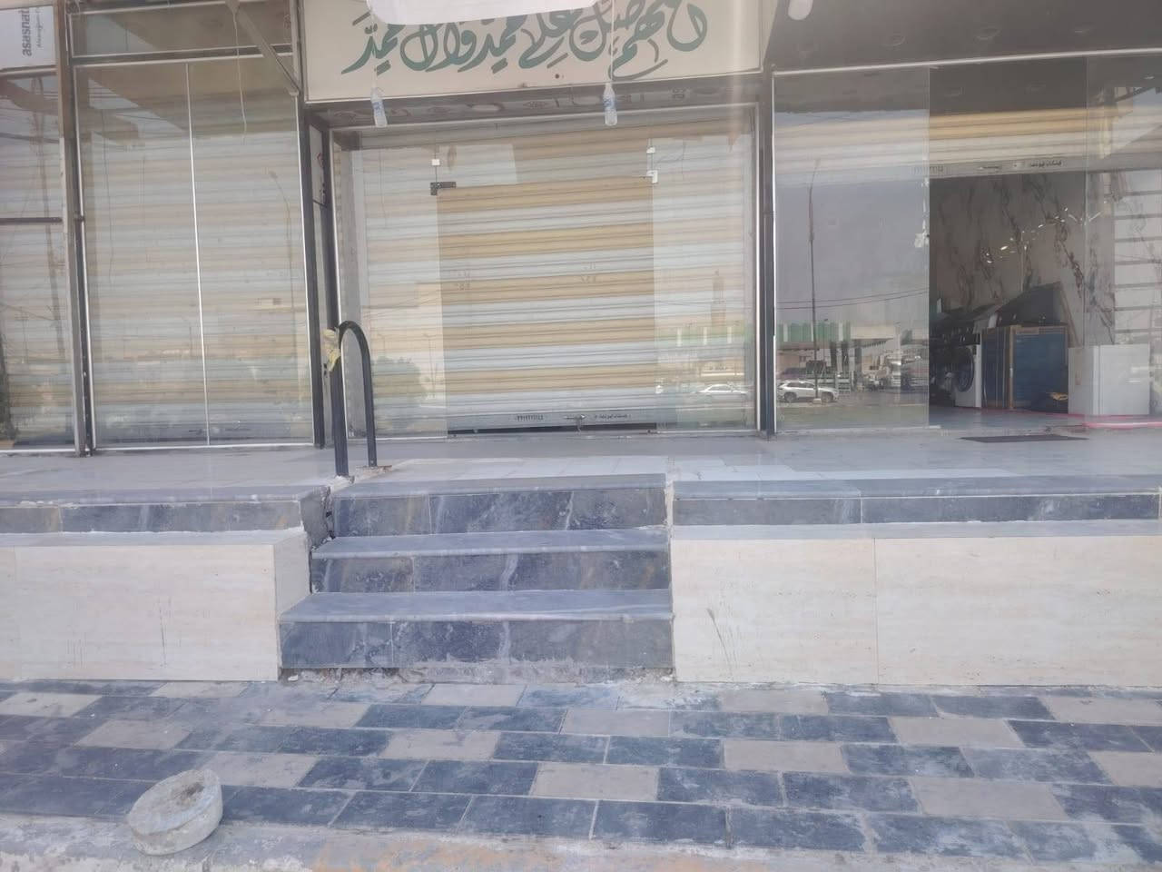 بناية للبيع 3طوابق نظام قاعات طابو زراعي سند 25الواجهة 10والنزال 25مراسلة علئ هذا الرقم ***********
المكان البلديات مقابل بنزين خانه سما البلديات
