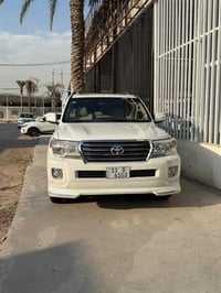 لاندكروز GXR • ٢٠١٠ • سونار