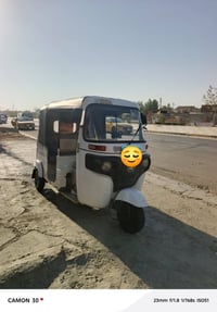 تكتك للبيع موديل 20 رقم وسنويا انجليزي المكان بغداد تقاطع درويش.077617...