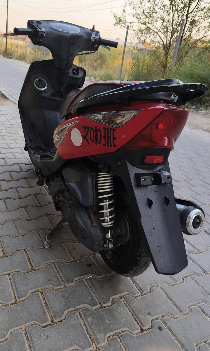 ماكس ثعلب دراجه كلش نضيفه شلعه ومعدل نكره بئي وقت سلف وهندر كهربائيات كلها شغاله دبلات بلاد مكينه بلاد كفرات بلاد دراجه مال جناي السعر 750  مكاني بغداد الشعله للستفسار اتصل ***********
