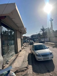 محل تجاري للايجار محل تجاري للايجار مقابيل باب الجامع ابي الزهراء بل ف...