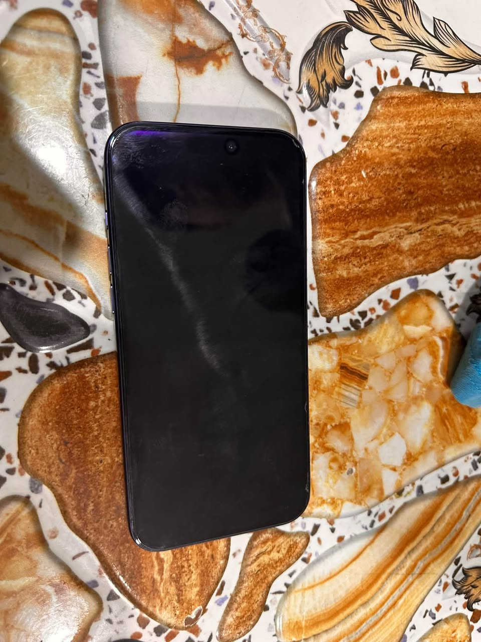 آيفون ١٧ برو ماكس 
أيسم  شرق اوسط
ذاكرة ٢٥٦ 
بطارية ٩٦
 تلفون مكفولً مداخل تصليح بغداد الكمالية
سعر ١٦٥٠ وبي مجال بسيط 
رقم  ***********
