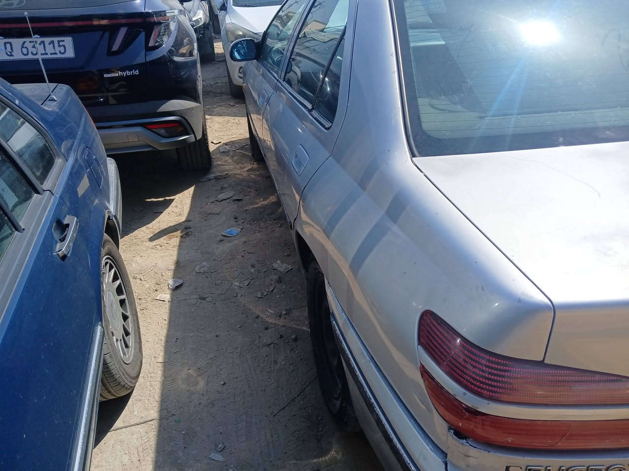 سيارة بيجو 406 موديل 2001 مكينة بلادية مكفولة كير بلادي مكفول تبريد ثلاثه سنتر لوك شغال حساس ABS شغال بيها بيند وجاملق ايمن ي، يرادلها حدادة صدر التفاصيل موضح بالصور 
العنوان صناعي الكرادة قرب المحكمة
 السعر ٢٥ ورقة قفل 
***********
***********
