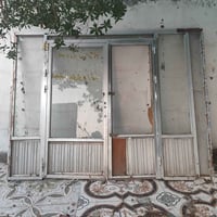 باب محل • للبيع