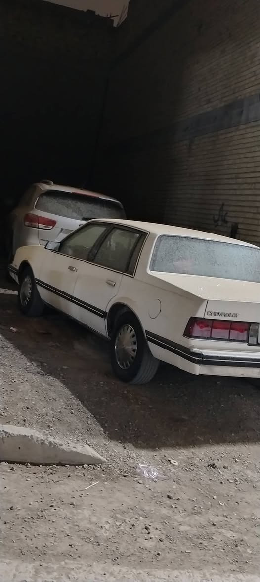 للبيع او مراوس سلبرتي  موديل 89جديده تبريد ثلج تخم تاير مكينه كير لوك حداديه جديده غرفه كلش نضيفه دبل فيت بم  جاهزه من كلشي سعره 52ورقه وبيه مجال للاستفسار *********** مكانه بغداد
