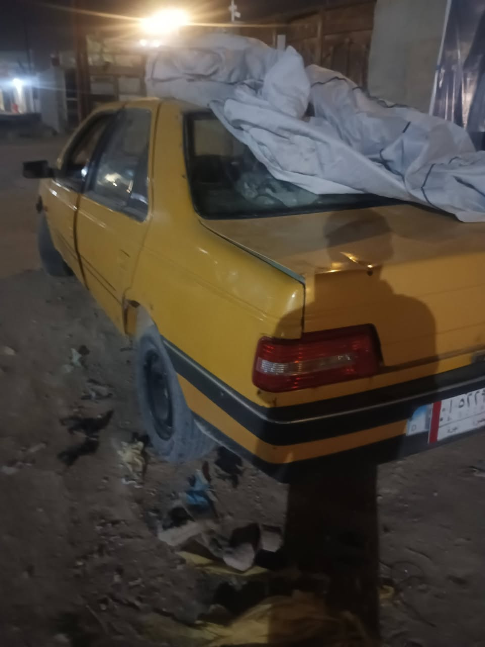 سلام عليكم بيجو 405سياره بيه كازكت راعيه موجود سعره 10مكاني بصره زبير ***********
