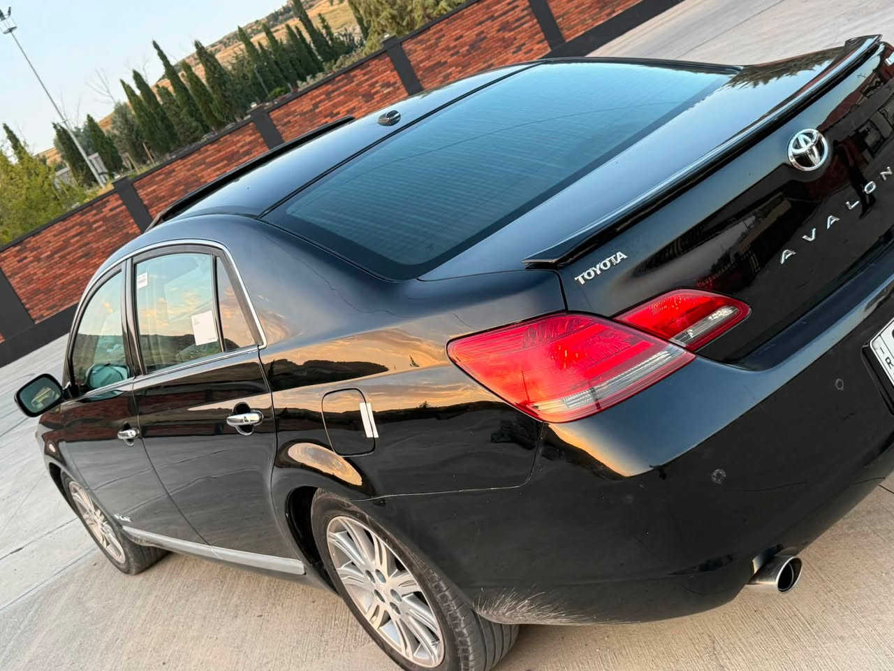 پێشەکی سلاوی خواتان لێبێت
تویۆتا ئەڤەلۆن Avalon مۆدێل 2008 خلیجی لیمیتد فول 195000هەزار ڕۆشتوە هەقیقی سەیارەکە زۆر خاوێنە نمونەیە لە جوانیە فوول مواسەفاتە ٦سیدیە بەسمەیە سڵایدە پەردەیە وەک بۆیاخش چەمەلەخو سنوقی بۆیاخە بێناو گرتن گێڕو مەکینەی بەشەرت نەکراوەتەوە سەوتی دیجیتاڵی نییە بەشەرت تەقەو ڕەقەی نییە سەیارەکە کپو خۆشە یەک دینار مەسرەفی تیانییە ڕەقەم سلێمانییە
***********
***********
📞
