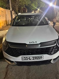 كيا سبورتج للبيع موديل 2024  ماشيه ٤٤ كفاله عامه   مكاني بغداد حي جميل...