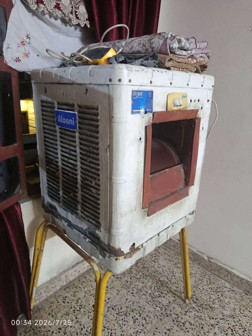 سلام عليكم اثاث بيت مستعمل نضيف للبيع العنوان بغداد الدوره شارع 60 إلرقم***********
