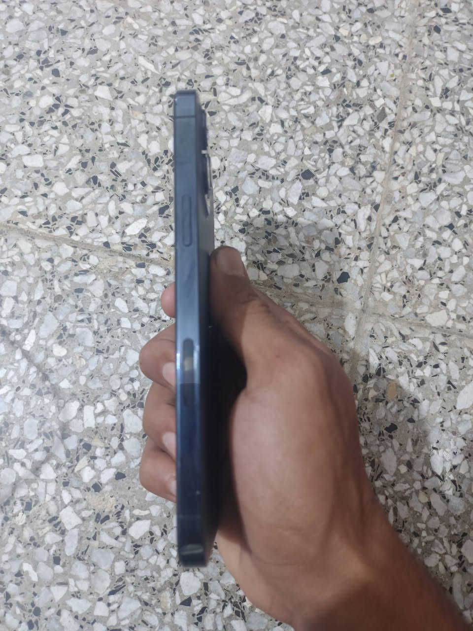 آيفون ١٢ برو ماكس • شاشه وبطاريه • البلديات شارع المصرف