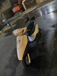اكزز للبيع لون ابيض الدراجه جديده مال رمبه اي نقص مابيه مكانه الحريه  ...