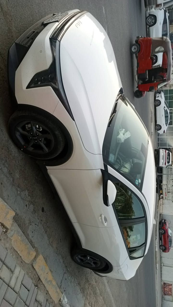 السلام عليكم سياره كي فور خليجي مديل 25
سياره ع وضع شركه بيها حالوب بسيط 
نسبه 20بل 100 زيرو مكفواله من كل نواحي 
ملاحظه مكلف بل نشر مكان سياره بغداد طالبيه 26 ونص وبيها مجال حك جيه رقم هاتف***********
