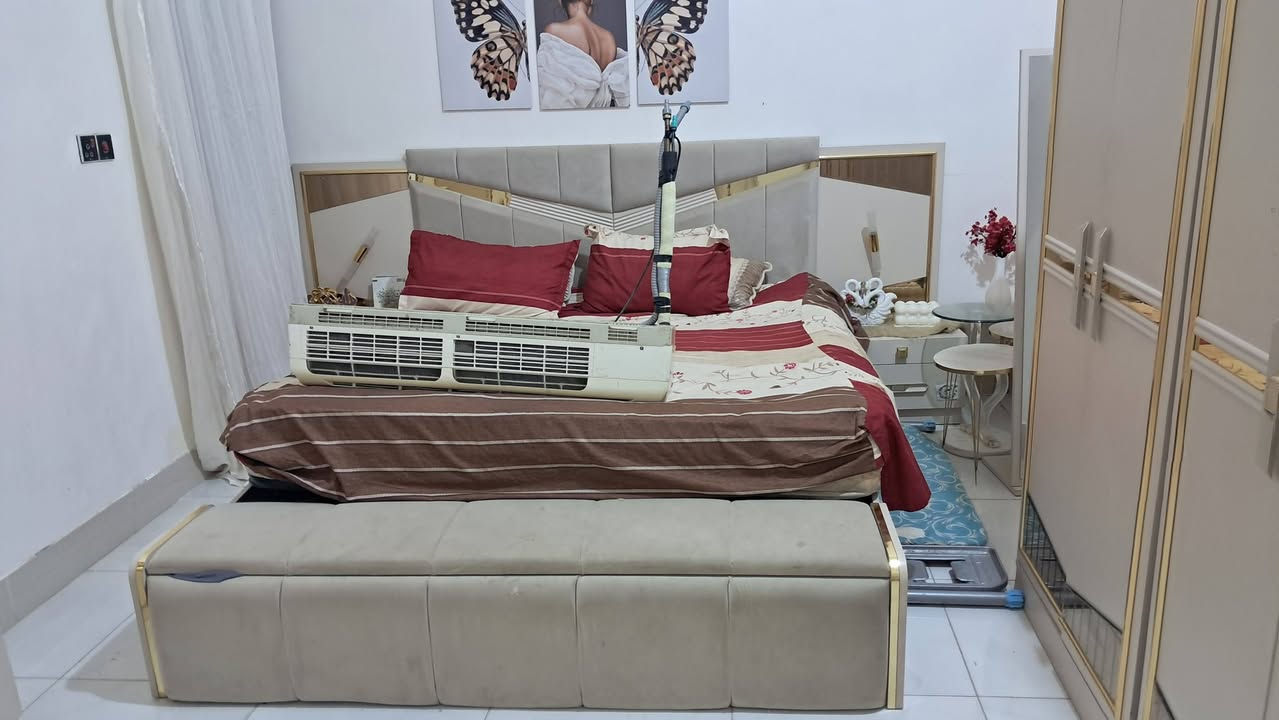 غرفه للبيع تركي كلش جديده صار ٥ اشهر من اشتريتها  ***********

