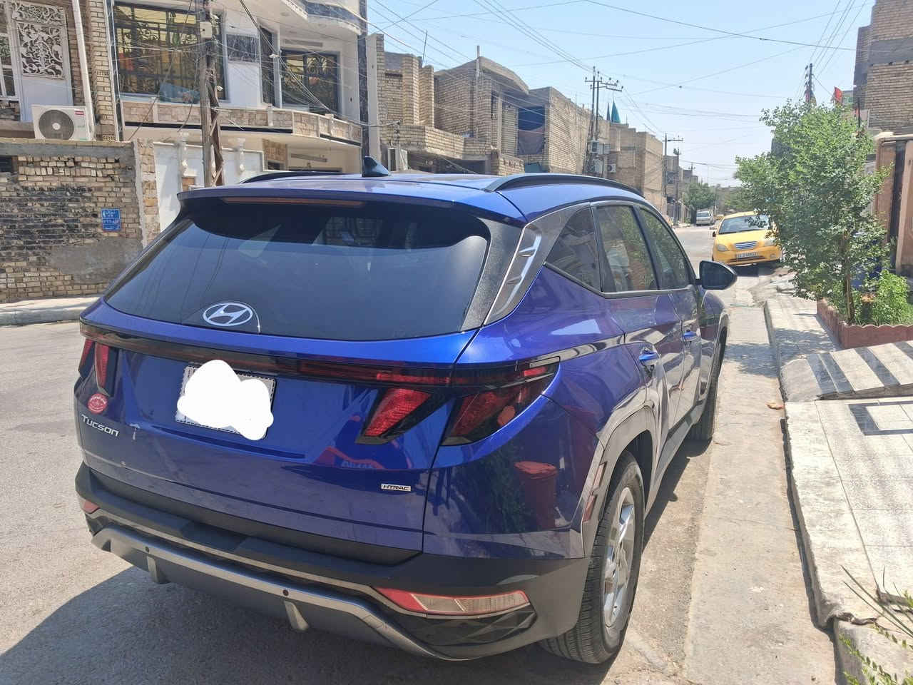 توسان وارد امريكي ٢٤ السونار موجود مواصفات معروفه بصمه رادارات تحديد مساره قياده ذاتيه  وهوي مواصفات بعد 
السعر ١٧٥ وبيها مجال قليل بسمي مكاني بغداد ورقمها بغداد ***********
