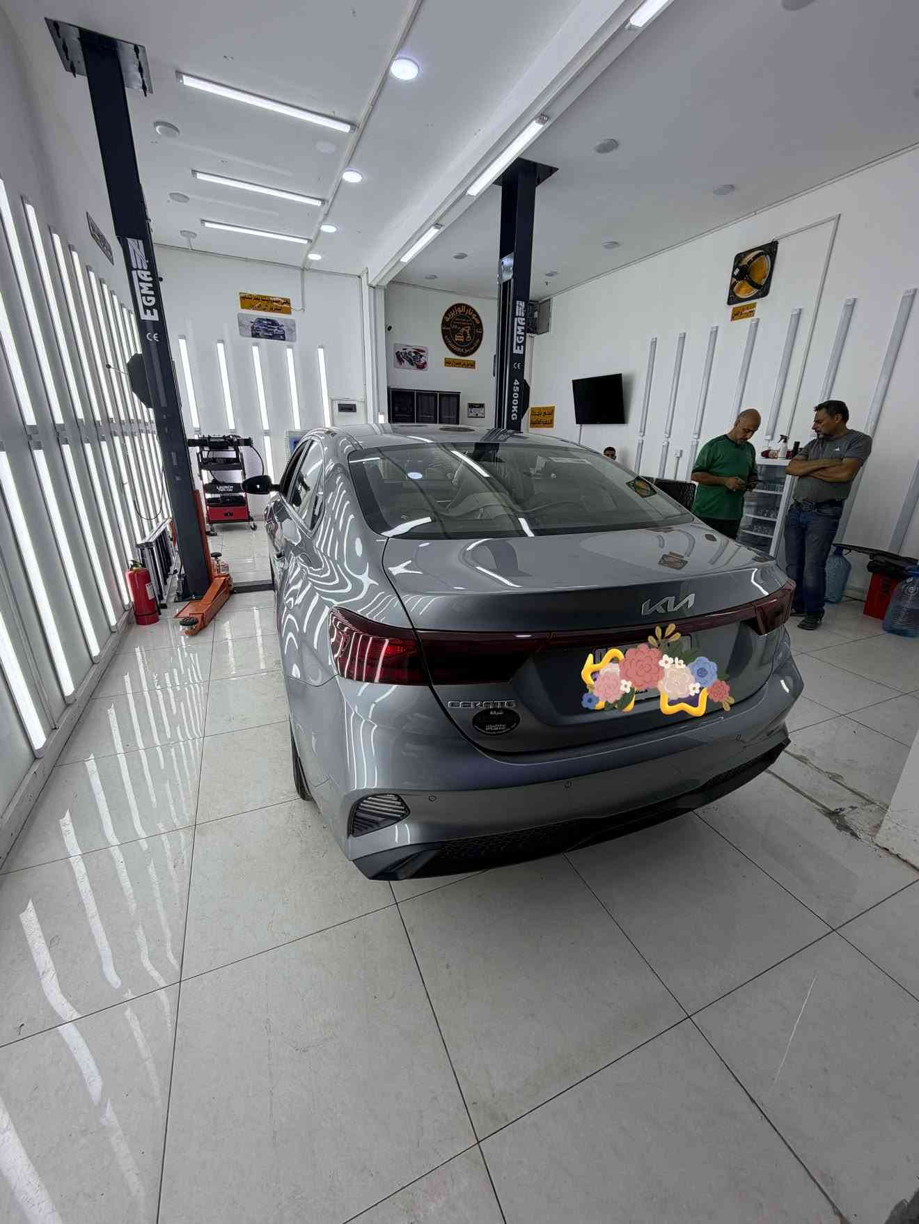 كيا سيراتو 2023 سياره شوف عينك
سونر مالتها مكفوله سيار من صبغ وبارد  اكو طخه جوه دوسه ممبينه من تدنك عليها ياله تشوفها محركها ١٦٠٠دوش يحب يتواصل على رقمي السعر ١٦٢. رقمي ***********
