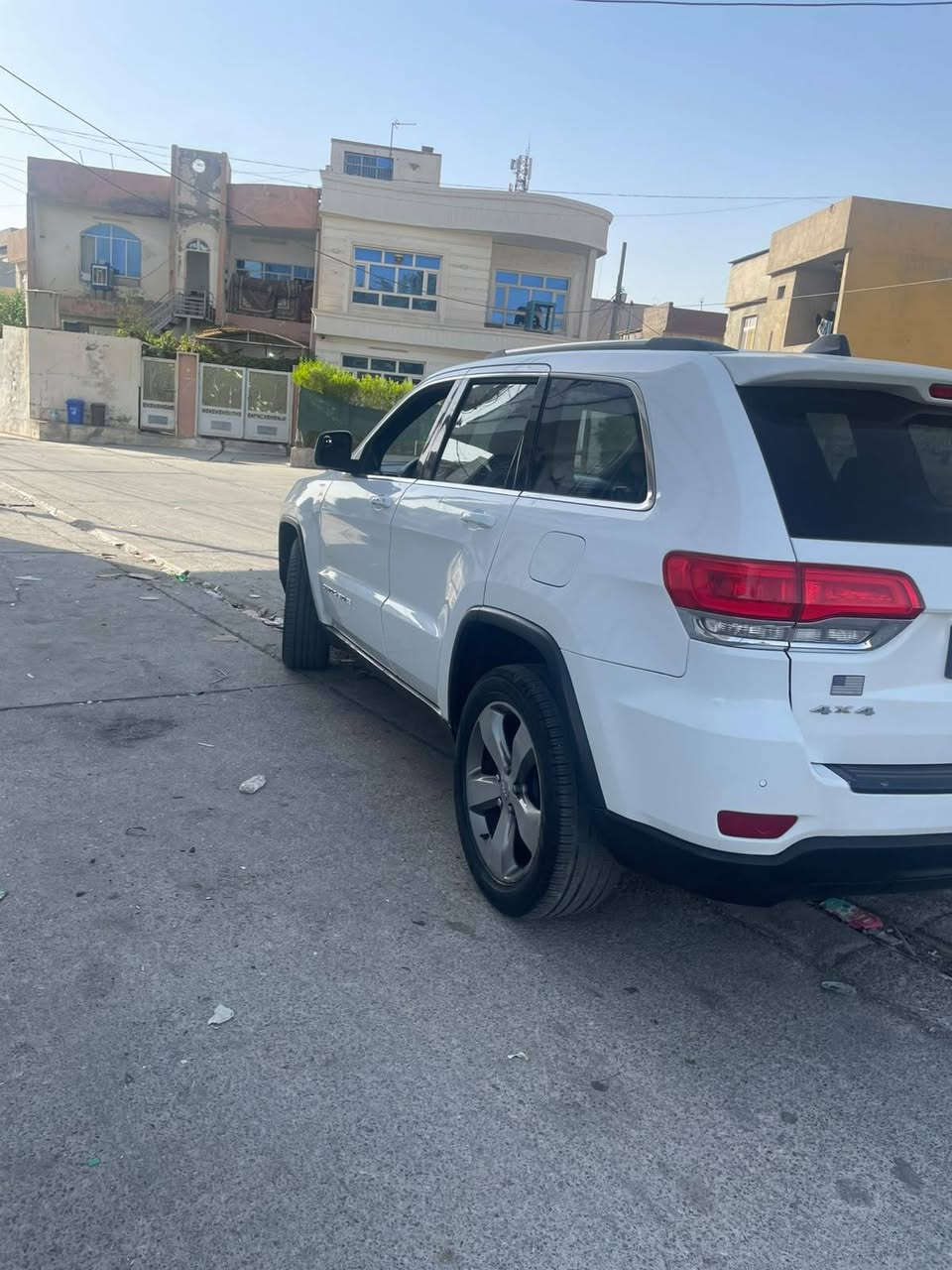 سلام عليكم للبيع جيب موديل 2015 حادثه جاملغ باب شبر سندوک بدون دواخل بدون زربە سعر165مجال بسيط موصفات  مكينه V6 المرغوبه وضعيات قياده بصمت تشغيل بصمت ابواب  شاشه كامره خلفيه دواره حساسات  كشن كهربائي باقي موصفات معروفه  سياره رقم اربیل دوالي سنويه بسمی هزە فحس جدید  للستفسار *********** أربيل, العراق
