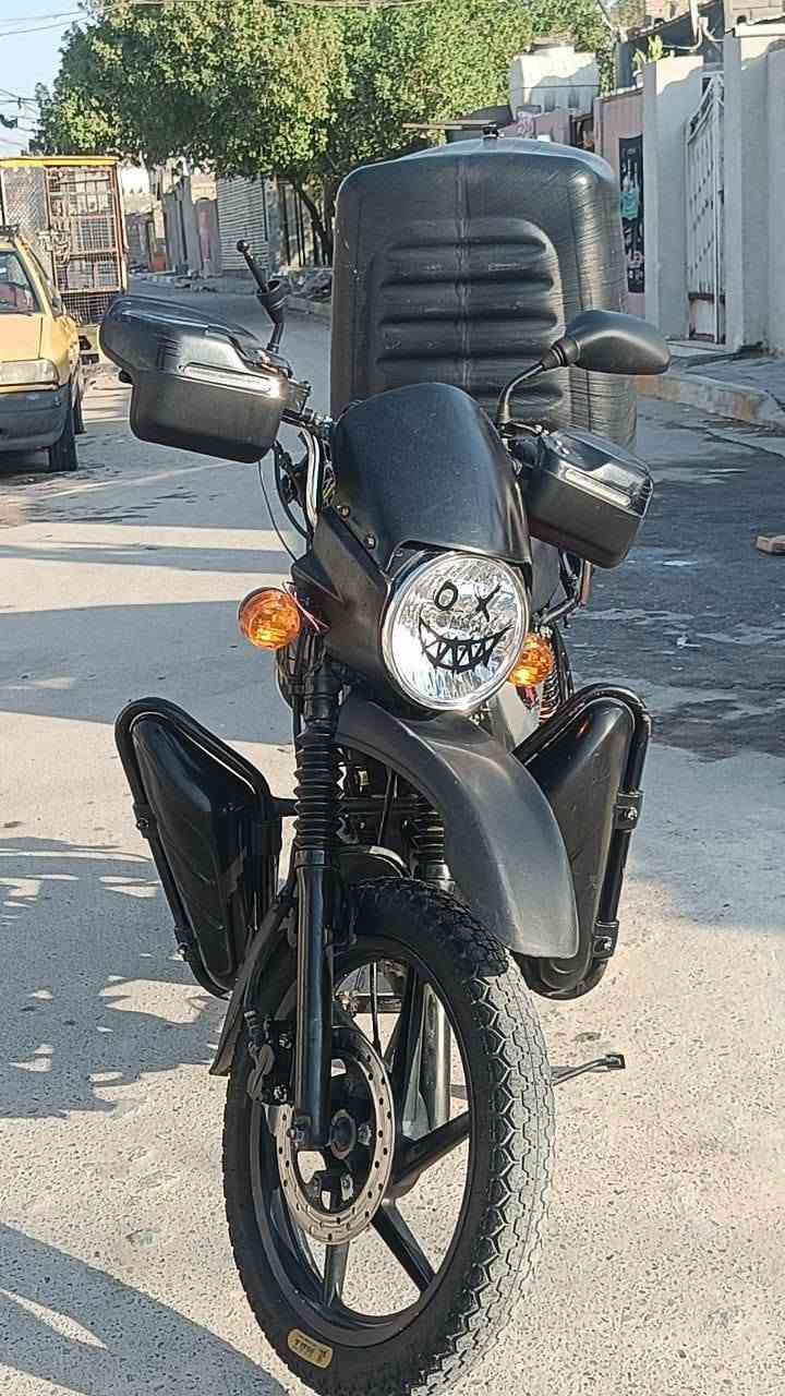 سلام عليكم بوكسر للبيع 23 تجفيت شركه رقم وسنويه 
$2200 بيهة مجال بغداد مدينه لصدر
***********
