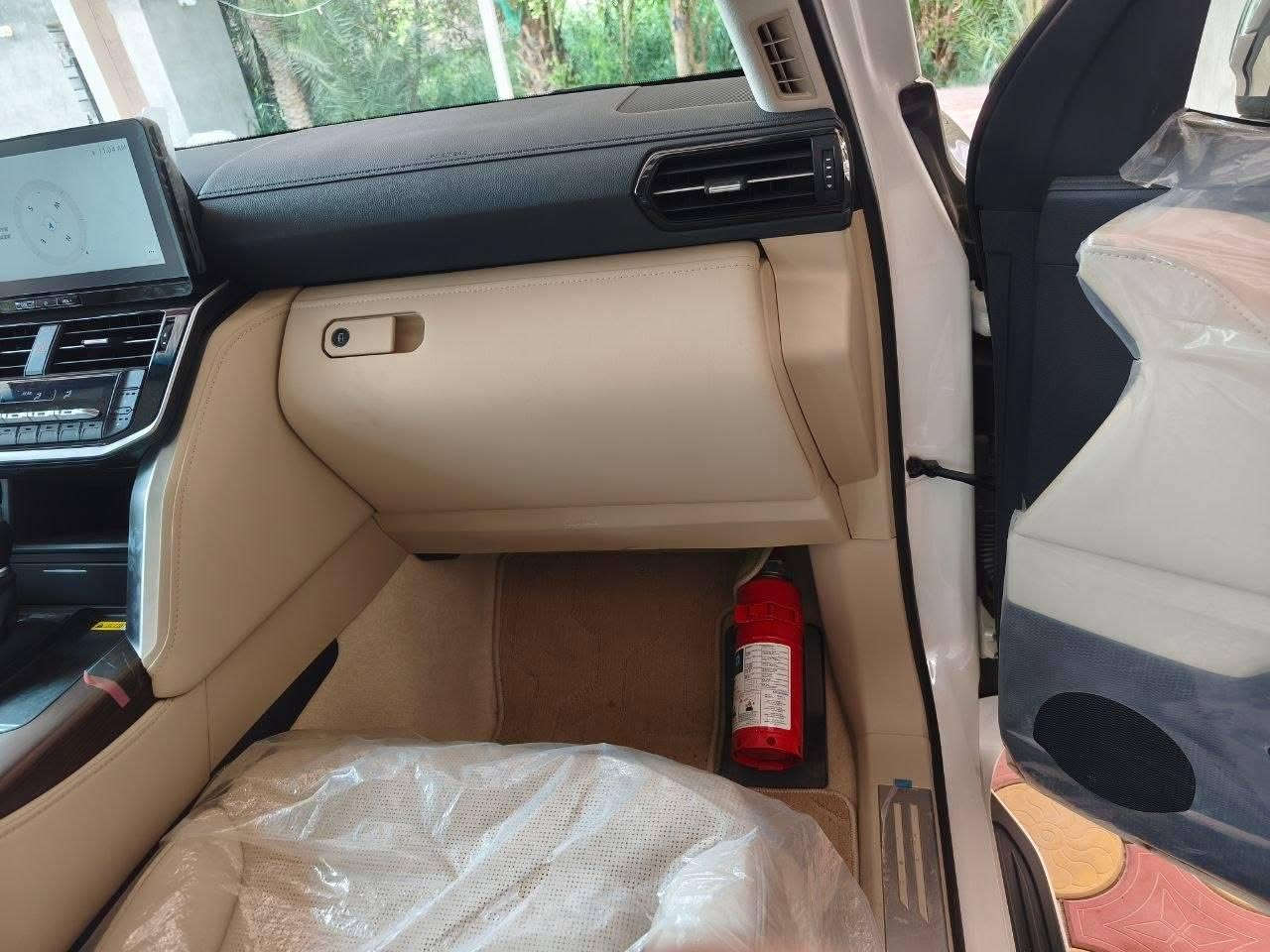 زيرو زيرو VX.limited.S👈2025 رقم بغداد 
فول للاخير من رادارات وكاميرات محيطيه 
👈ضمان شركة ساز المنصور 👈***********
مكاني 👈النجف الاشرف النجف, العراق
