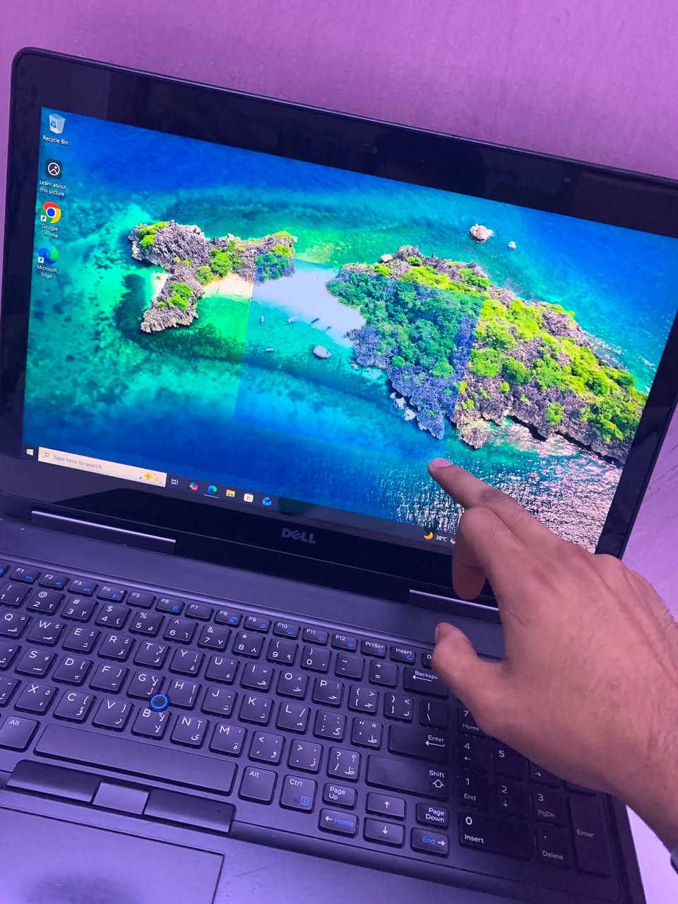 اصحاب البرامج الثقيله والالعاب Dell pricishon 7510 🔥🔥tuch
💯Cori7 /th 6 HQ
رام 16✅
هارد512ssd✅
شاشه لمس بقياس15.6✅
كارت شاشه داخلي 8✅
وكارت خارجي m2000m بسعة 4✅
مع الشير12 ينطيك✅
كيبورد ضوئي عربي انكليزي✅
مغلف الجهاز نضافه98%
بطاريه جيد جداً تنطيك ساعتين مثل الورد حسب استخدامك او اكثر 
مع كامل الملحقات والشاحنه وماوس كيمنك هديه
ملاحضه الكلك الايسر بالتاج ماوس ايعلك اني انطيك ويا ماوس  هديه الجهاز كفاله ونضافه
.
السعر400 بي مجال للشراي 
مكاني بغداد الدوره 
***********
