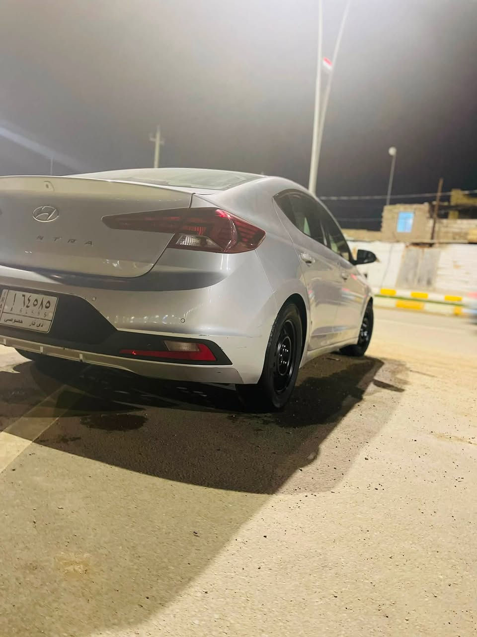 السلام عليكم النترا وارد امريكي موديل 2019 السياره ضربته موجوده مال امريكه بل منشور ربع من البنيد فقط وهنا بل عراق صار بيه بارد بجنطه سياره خير من الله محرك ما مفتوح كير At ست نمر اني مكلف بل نشر سياره بناصريه مركز

رقم راعي سياره هذا ***********
