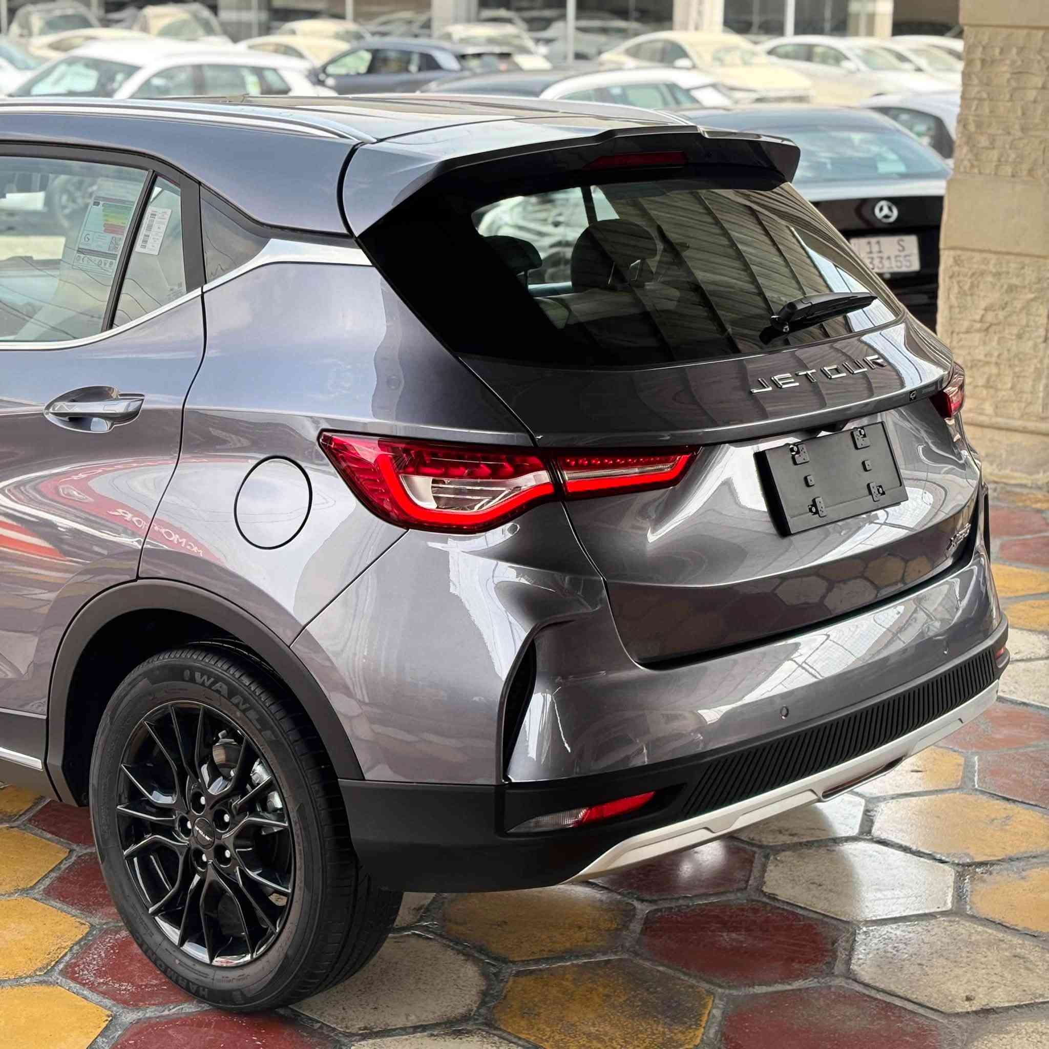 JETOUR X50 ——2027 ——
▪️ الفئة LUXURY 
▪️ ضمان شركة هارلم ✔️
▪️ المحرك 1.5 لتر تيربو
▪️ مستخدم 1,000 KM 
▪️ حساسات امامي + خلفي
▪️ تشغيل بصمة 
▪️ لد امامي خلفي 
▪️ شاحن لاسلكي 
▪️ مقاعد كهربائية

***********
