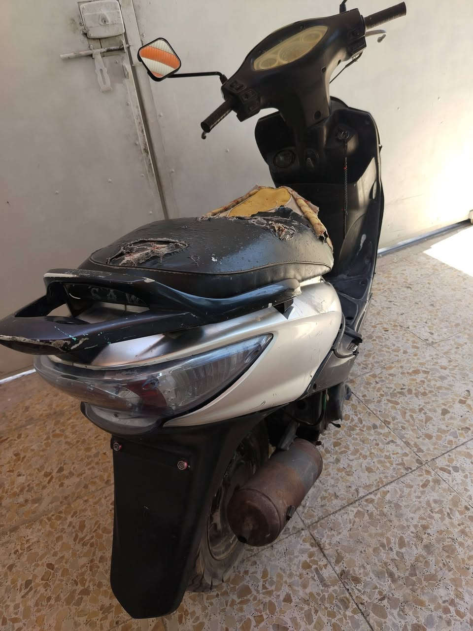 دراجه كام كونك للبيع مجفته قبل شهر العنوان حي ميسان شارع الجامع قرب مولده ابو ياسر والاستفسار عن السعر خاص سعر مناسب الرقم :*********** بيه واتساب.
