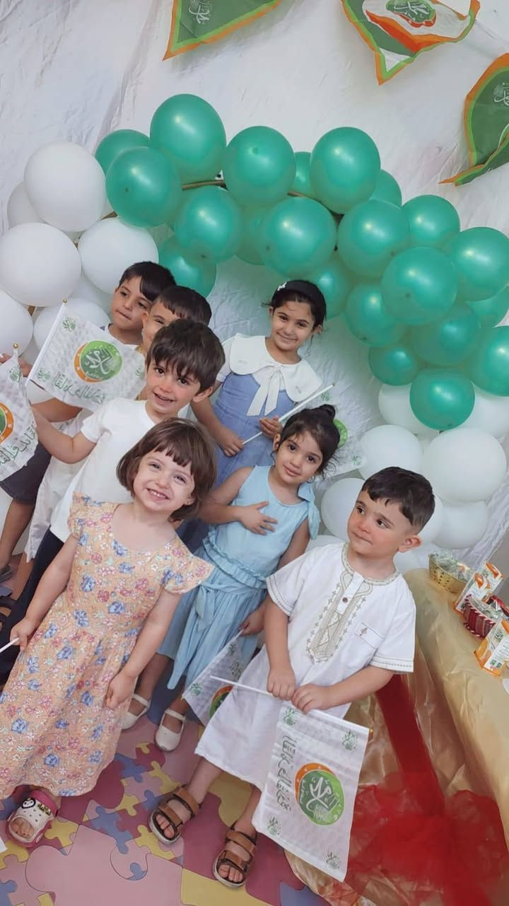 😍😍ب اجوأء مليئة بالحب❤️❤️ والفرح🤗 و السعاده 😍 والاحتفال 😍
احتفل ملوك و ملكات 🤩 روضه وحضانه ارض المرح
يوم الخميس 2026 /8/27
 بمولد سيد الكائنات
وخاتم المرسلين سيدنا محمد صلى الله عليه وسلم
💕كل 💕عام 💕والأمة 💕الإسلامية 💕 بالف خير 💕

روضة وحضانة أرض المرح
الحرية الأولى مقابل العياده الشعبيه الفرع الثاني على اليمنئ براس الشارع صيدلية زهرة الحرية
***********
