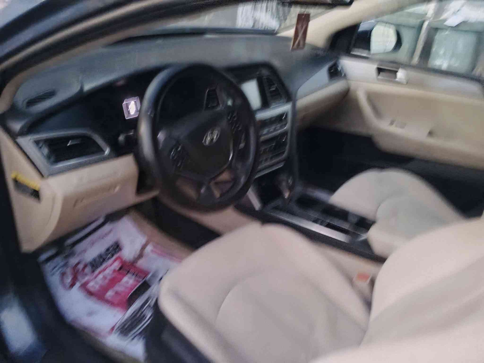 رقم الهاتف
***********
***********
سلام عليكم لبيع سوناتا موديل2016واردامريكي سونار منشور بي كل تفاصيل سيارةشاشة كامرة دوارة تحكمات ستيرن مري شفط شارة بل مري سيارة جاهزة كير محرك تبريد جاهزة من كلشي واحلا من صور  سعر 95وبيه مجال العنوان بغداد اليوسفية

نص مكتوب في الصور:
- الجانب السطحي // surface side // مرصعات وخدوش بارد محدد الجهة الخلفية // back side // مرصعات وخدوش+ بارد محدد بغداد / اليوسفية / الشارع العام / مجاور الحديقه العامه