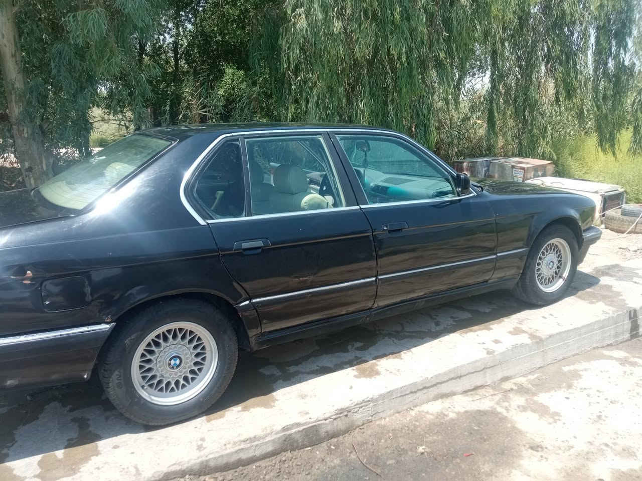 بي ام 735 السعر 45وبيها مجال رقم بابل سنوية بعد شهر تسقط داخل جديد حدادية جديدة خلفي امامي تخم تاير سيارة جاهزة فقط خيط بخار للاستفسار اكثر الاتصال ***********

