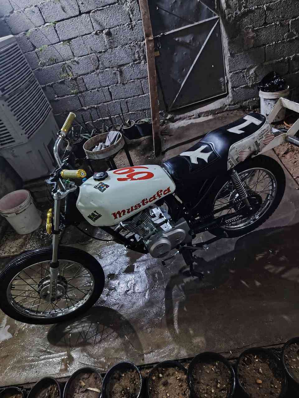 البيع كلك  هاذة  رقمي*********** بي وات ساب ما وتواجد فيس  سعر 300
