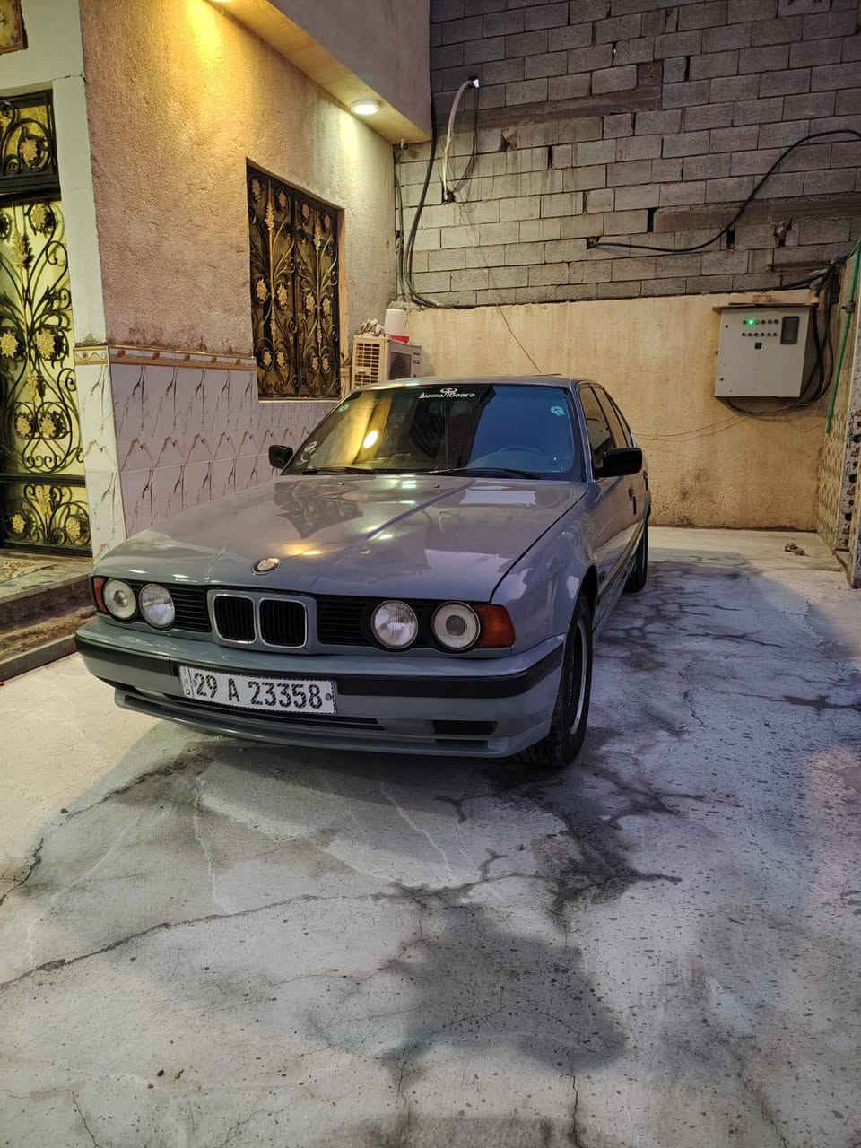 بيأم دبليو 525للبيع مديل تسعينات مكينه v6مكينه وكير كفاله سياره حلو سنويه 27تحويل ثاني يوم 52ورقه وبيه مجال شي بصيط الموقع البصره  تواصل على هذ رقم ***********أل مو شراي لا يتعبنه
