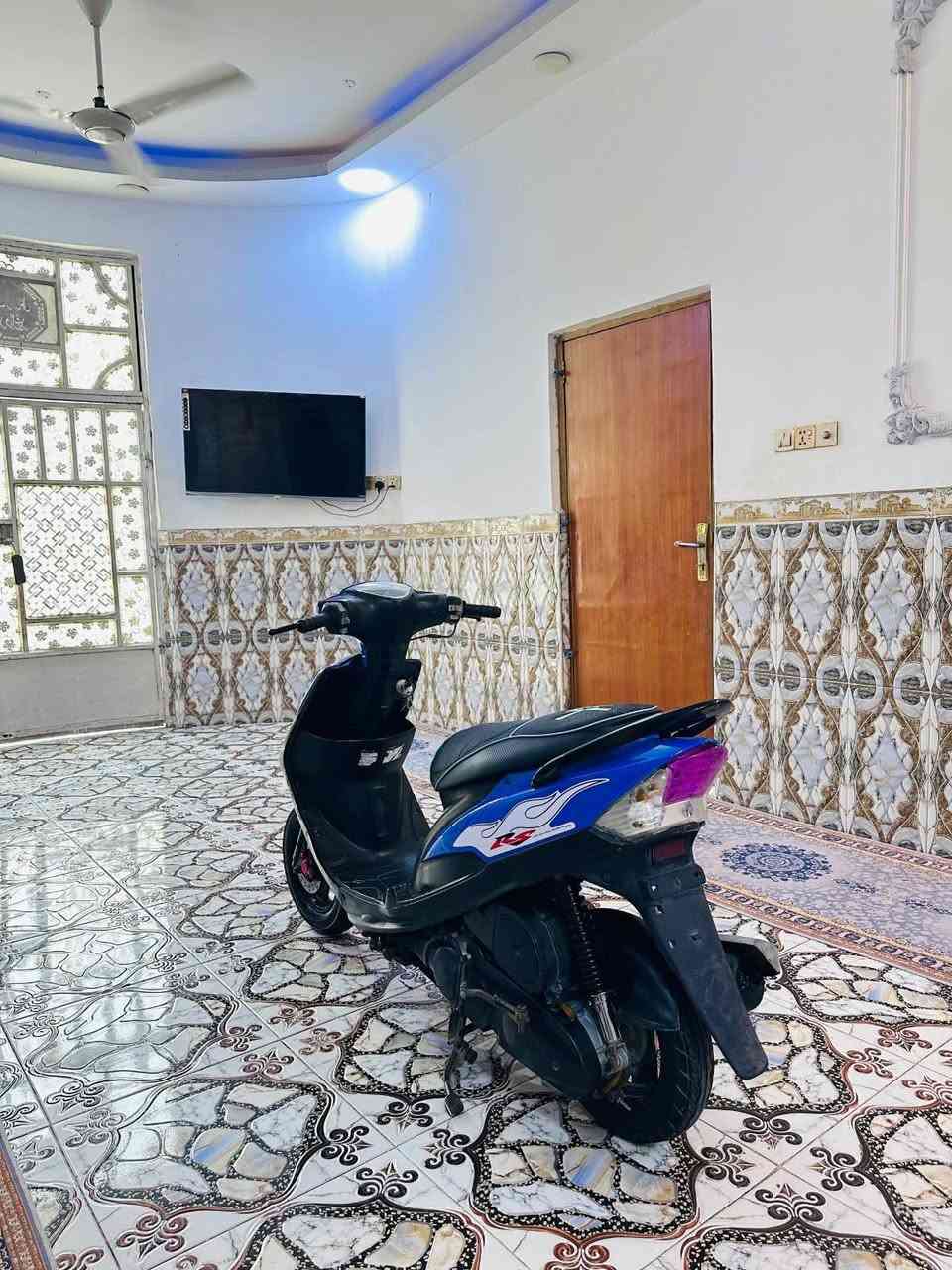 السلام عليكم للبيع ماكس عدله ياباني حاويه شرط كفاله محرك بالكارتون زيرو بلاد 49 ما مفتوحه جيب فيتر وفحص دراجه على وضع البلاد كلشي شغال بيه فول نشاط قفل صندوك قفل سكان سلف هندر كهربائيات السعر 950 وبيه مجال رقم الهاتف *********** مكان بصرة القرنة, البصرة
