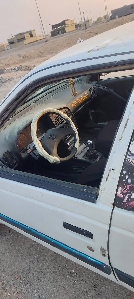 لبيع مديل ١٢ رقم نكليزي راعيه موجود محرك كير زينات سعر ٢٥ وبيه مجال شراي يتصل ***********مكان البصره طوبه ونخيل
