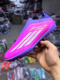F50 اصلي جديد قياسات ٤٠ إلى ٤٥ ماستر اصلي جلد كرستال  يوجد توصيل لجميع...
