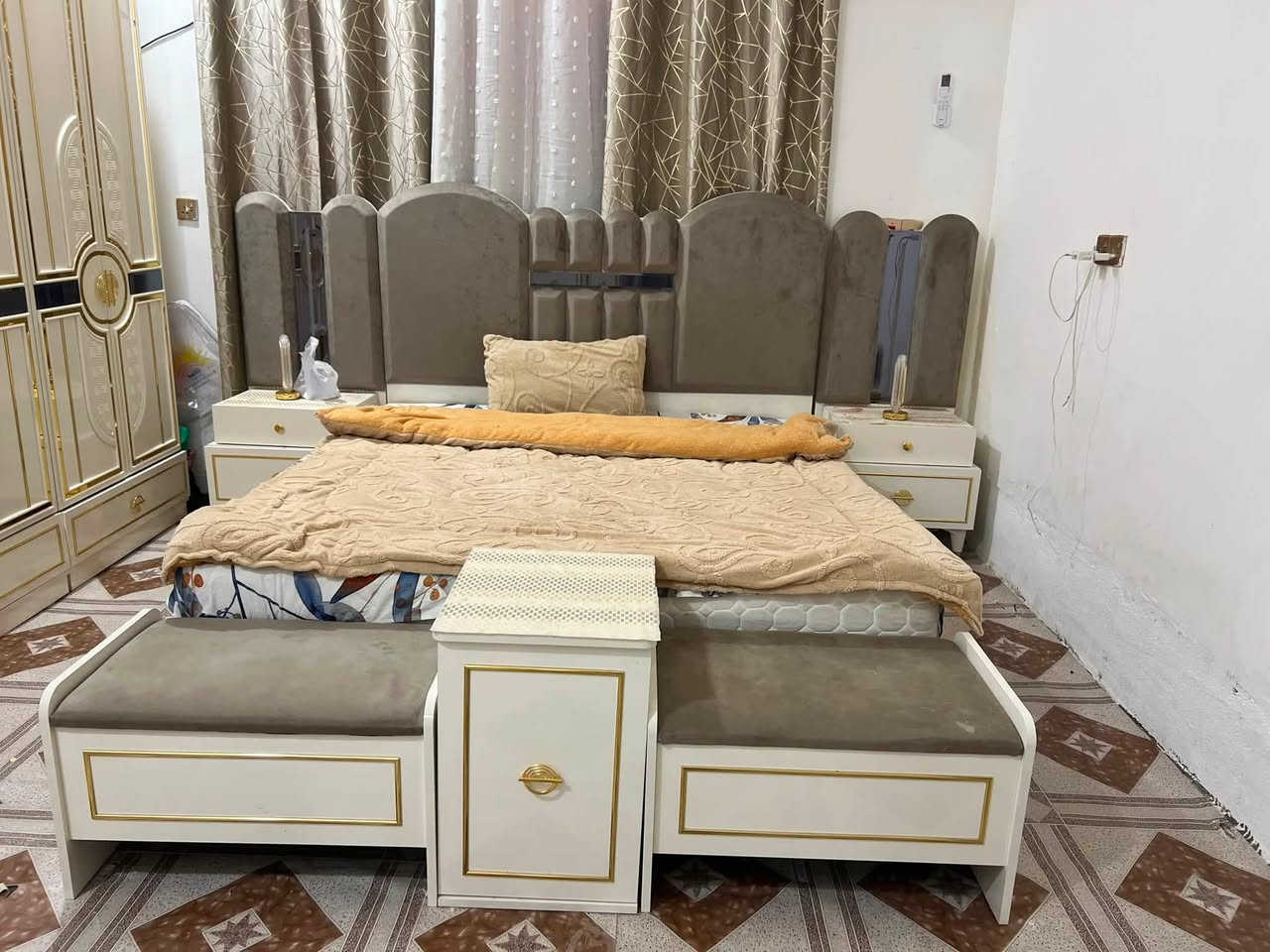 سلام عليكم غرافه تركيه مستعماله 4 اشهر نظيفه وحلووه مكاني بغداد الرقم الاستفسار ***********

