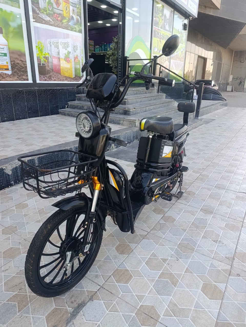 ماطور شحن حجم 20 فول نظافه بطاريات كبار بشرط بلوتوث سرعه 60 مكان اربيل هفلان سعر 315الف ومجال
*********** وتس اب
ماطور شحن حجم 20 فول نظافه بطاريات كبار بشرط بلوتوث سرعه 60 مكان اربيل هفلان سعر 315الف ومجال
