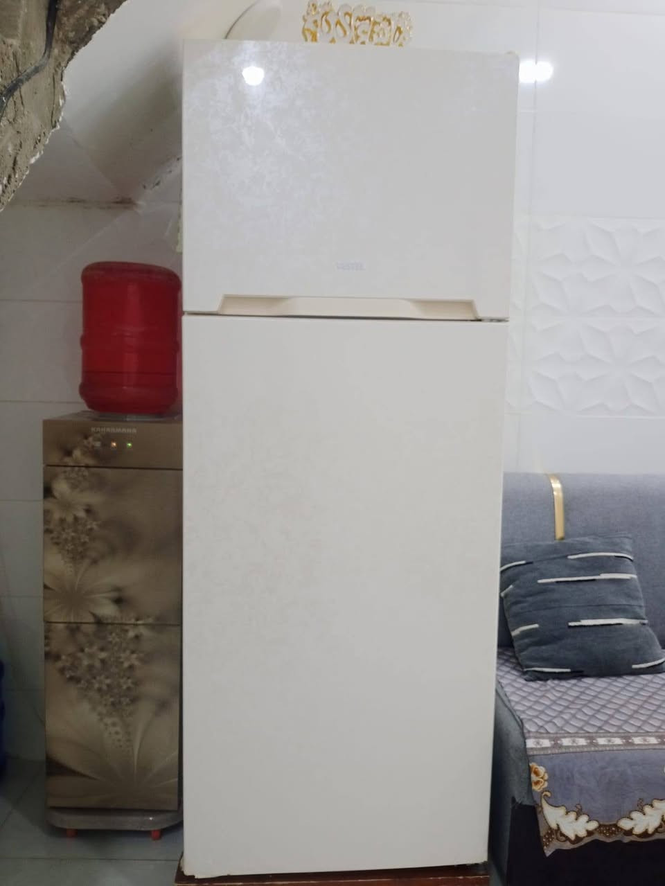 السلام عليكم للبيع غراض منزليه وباسكل الشراي يتصل***********
